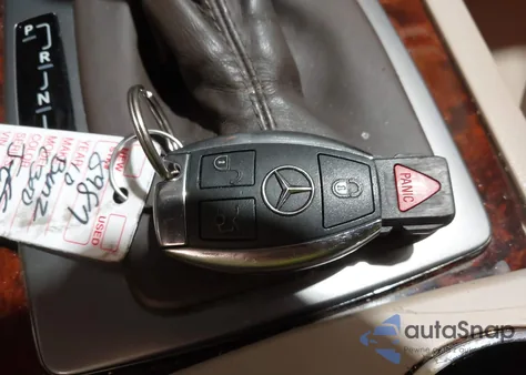 2010 Mercedes-Benz C 300 Luxury 4Matic from USA, damaged, VIN WDDGF8BB3AR088782